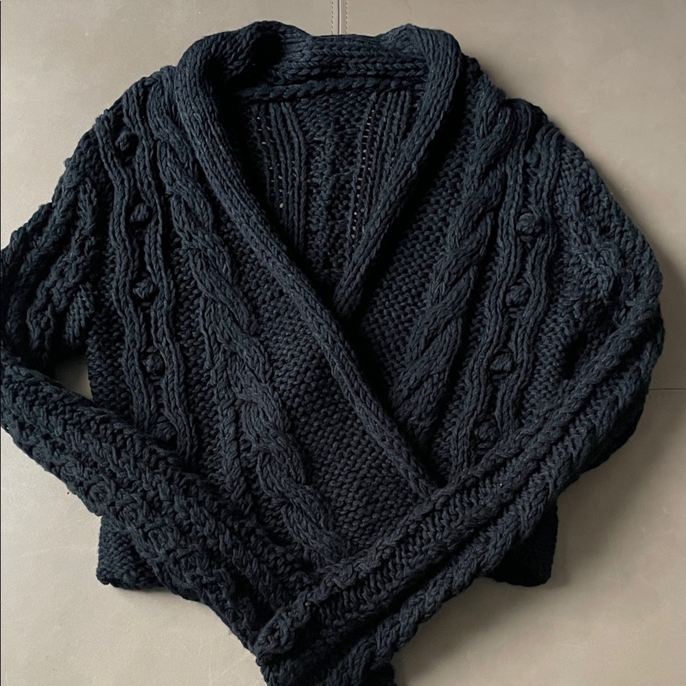 Elegant Black Cable Knit V-Neck Sweater